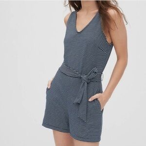 Like new Gap navy white striped 6p romper